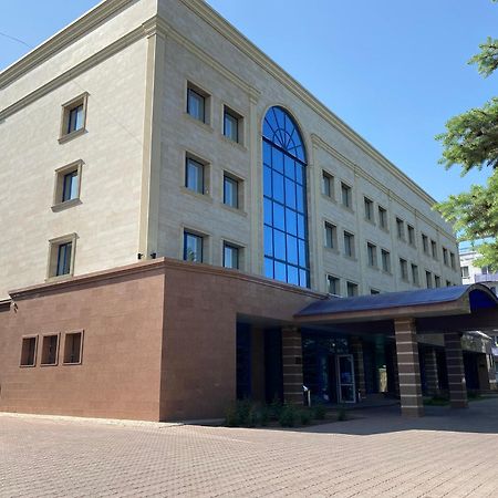 Hotel Nurtau Pawłodar Zewnętrze zdjęcie