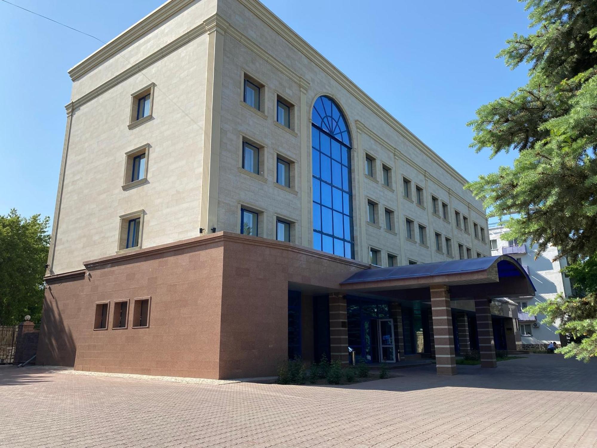 Hotel Nurtau Pawłodar Zewnętrze zdjęcie